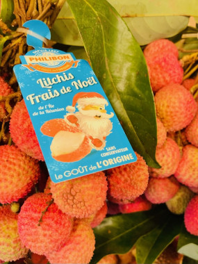 litchis branche en  bouquet