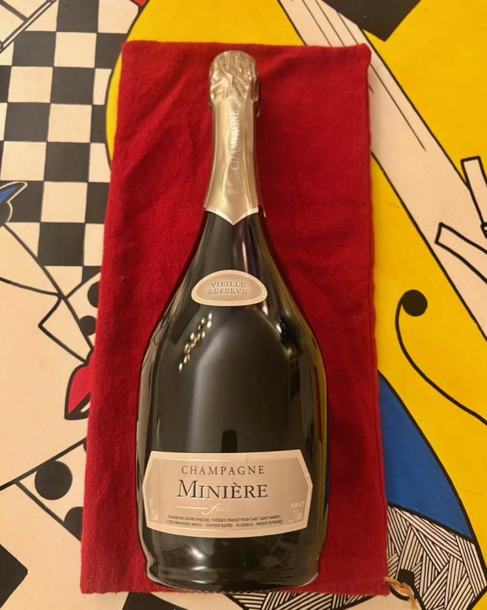   champagne vielle reserve MINERE